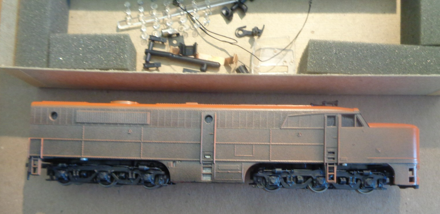 New Vintage In Box Athearn 3301 Undecorated PA-1 Dummy Locomotive Orange