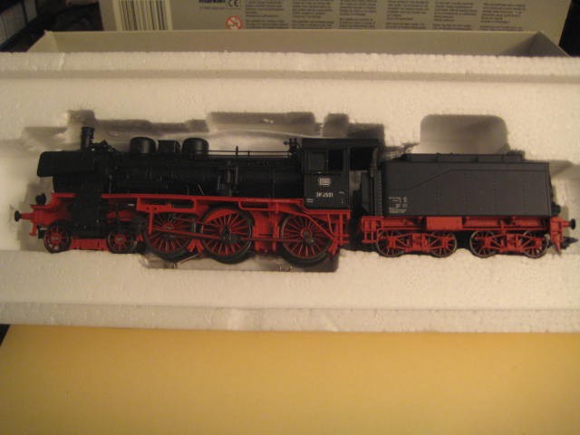 Marklin H0 37030 DRG KPEV P8 BR 38 Steam Locmotive w/manual in orig box