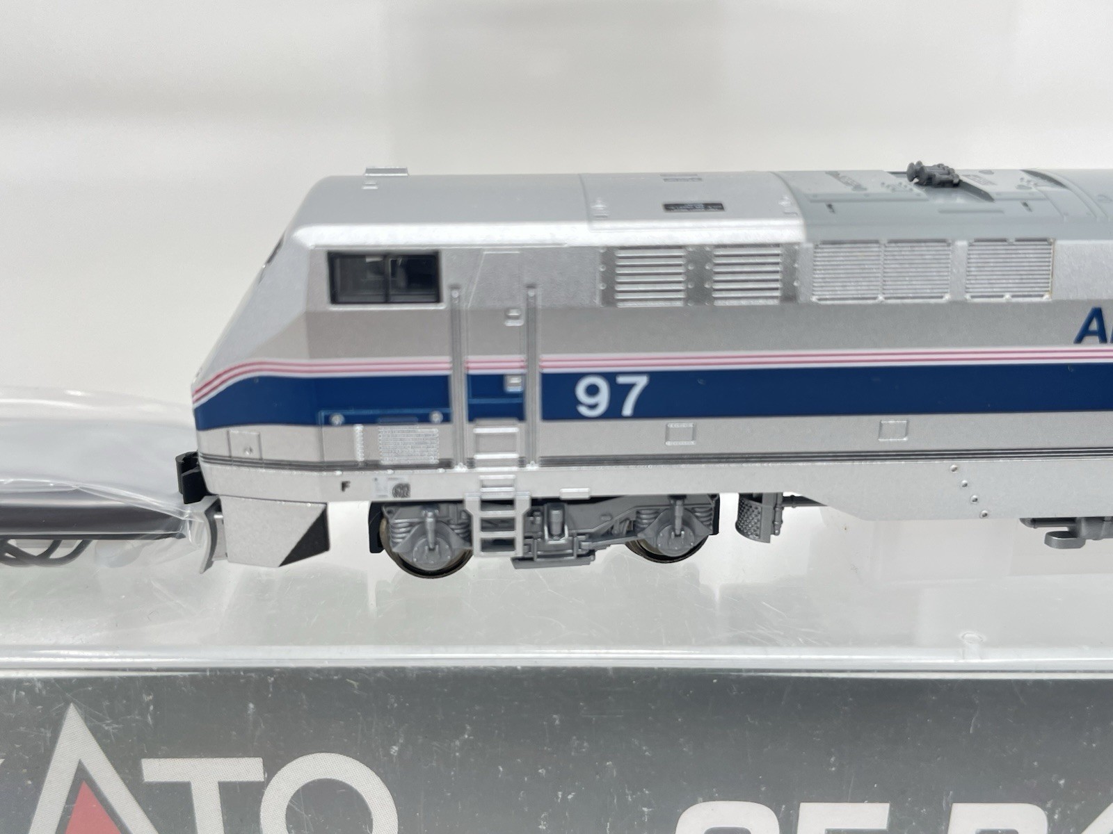 Kato N Scale GE P42 Genesis Amtrak Phase IV 176-6002 #97 Unused