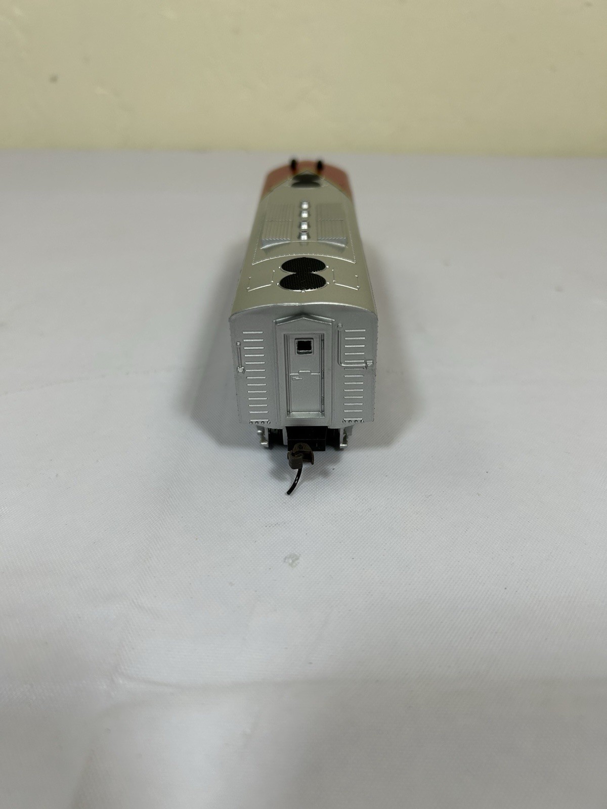 HO Scale Bachmann DCC Santa Fe F Unit Locomotive Warbonnet Paint Scheme