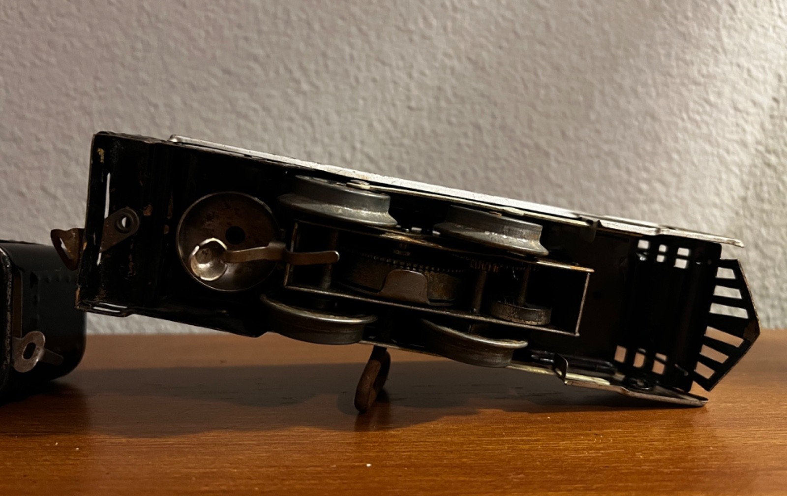 Hafner Trains: Locomotive 1010 & Tender (1940’s)