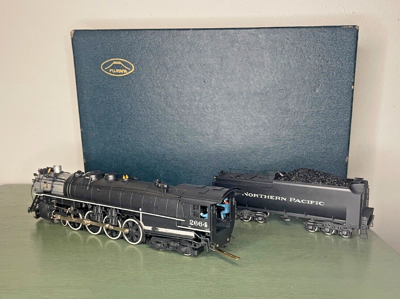 Fujiyama Kogyo #2664 NP Northern Pacific HO 4-8-4 Class A-3 w/ Box
