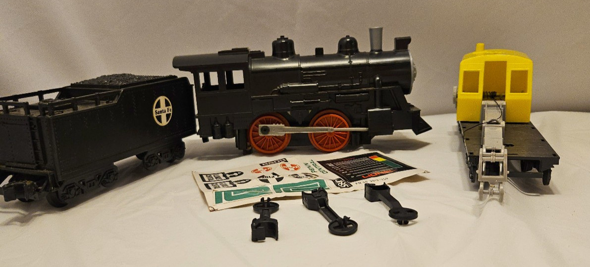 Lionel O27 1978 Workin’ on the Railroad Logging Empire 6-1862 w/decal sheet