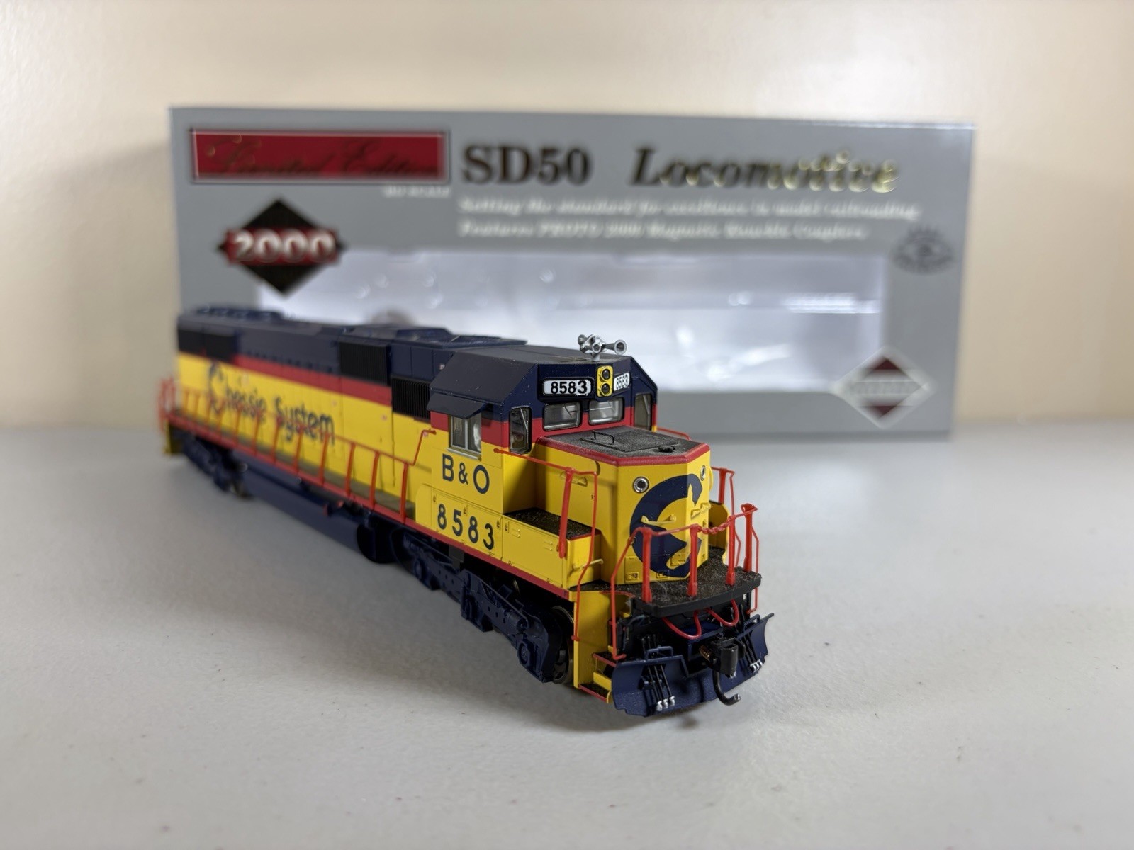 HO Proto 2000 DCC Equipped Chessie System(B&O) SD50 #8583