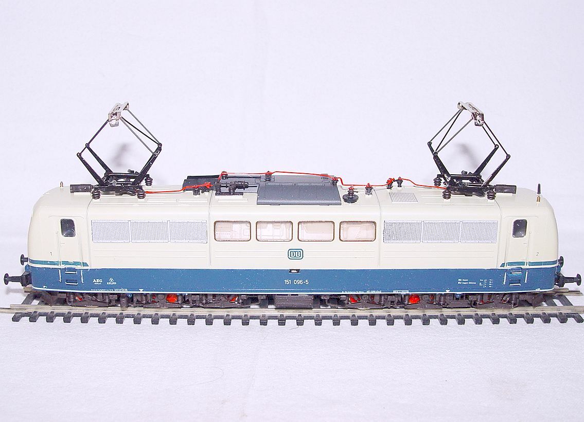 Roco DC HO 1:87 Deutsche Bundesbahn BR 151 ELECTRIC GOODS LOCOMOTIVE MIB`78!