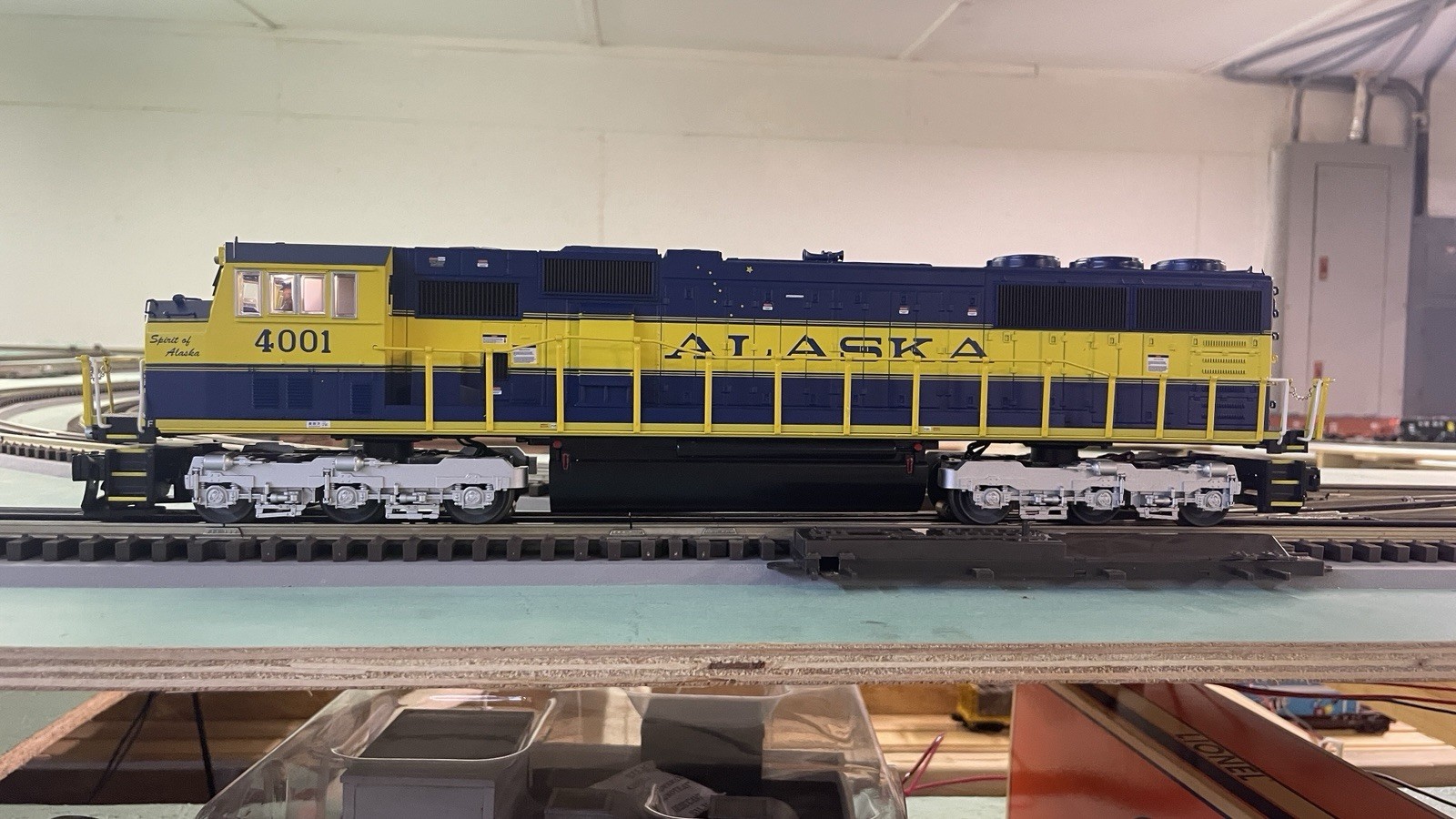 Lionel Legacy Nicholas smith custom run Alaska Railroad SD70MAC duo 4001 & 4006