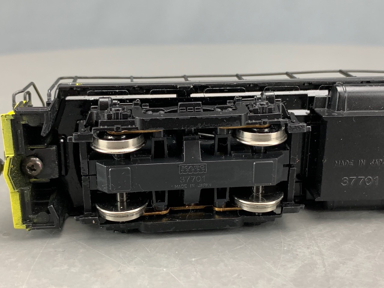 HO Atlas/Kato Alco RS-3 Diesel Locomotive Rio Grande #5200 w/KD’s HO8237