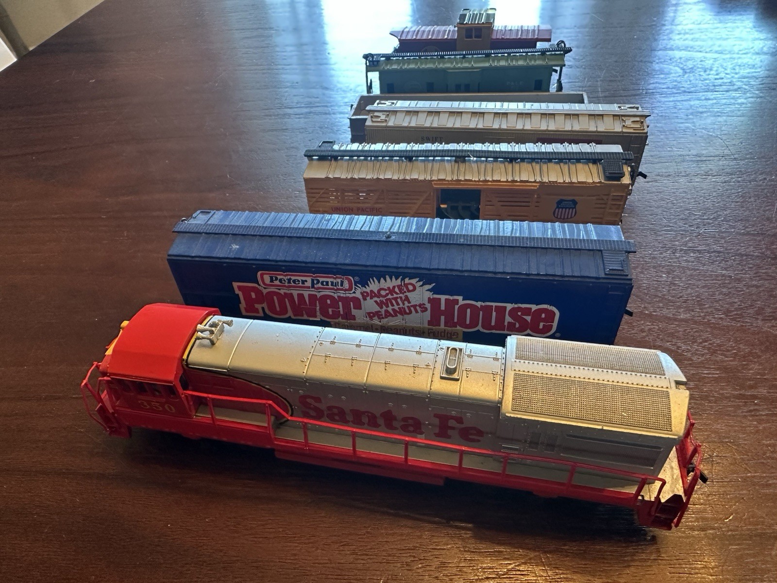 Bachmann HO Scale GE U36B Diesel Locomotive Santa Fe 350 And Others ( Collection