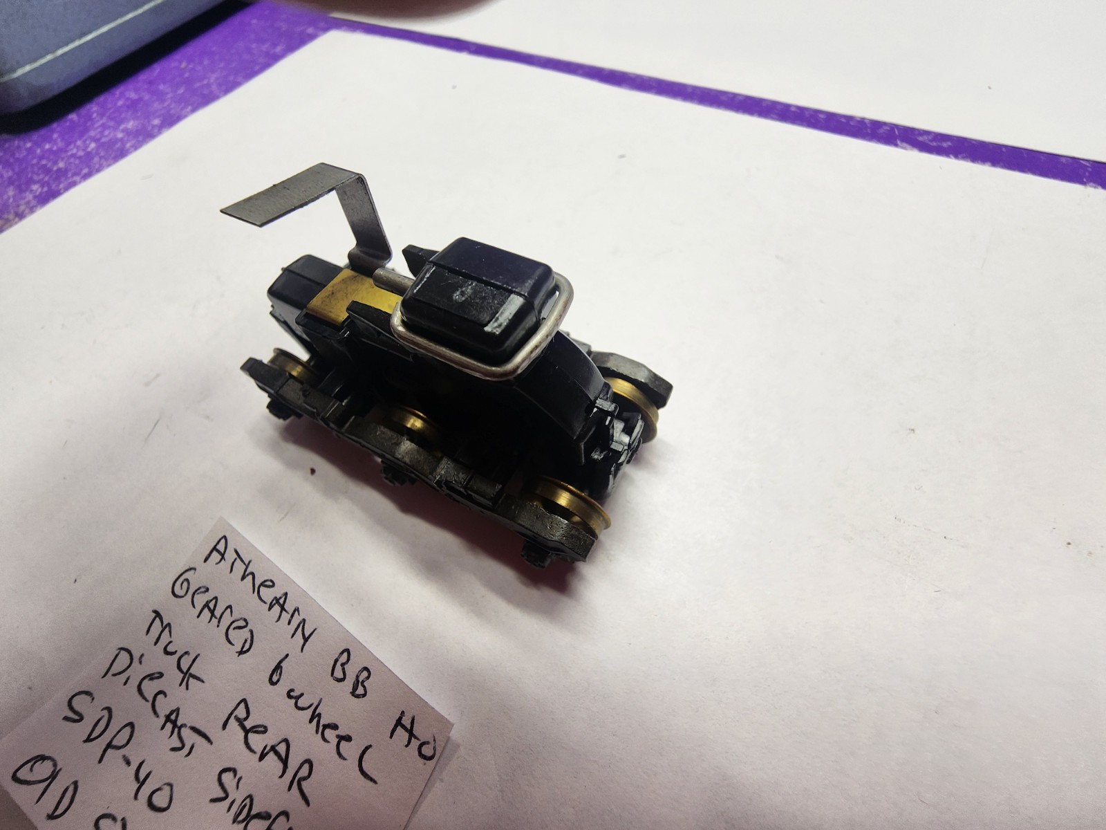 REAR GEARED 6 WHEEL TRUCK DIECAST SIDEFRAMES SDP-40 ATHEARN BB LOT HO SCALE