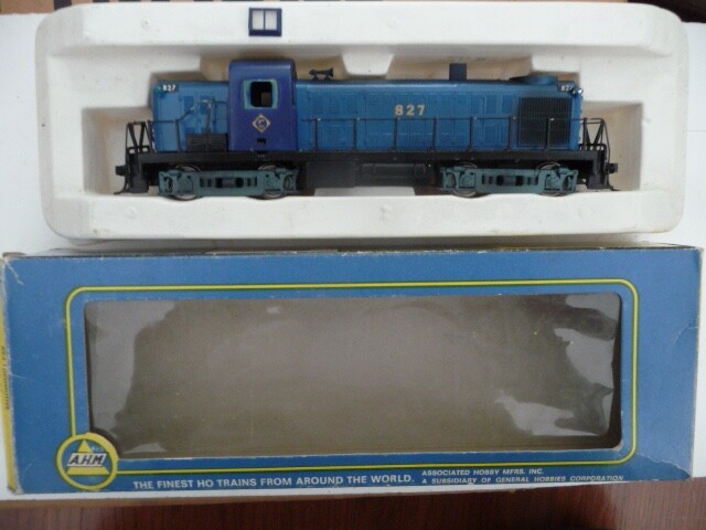 2 AHM HO Locomotive Train Engines Austria Yugoslavia Empire State 602 827 Boxes