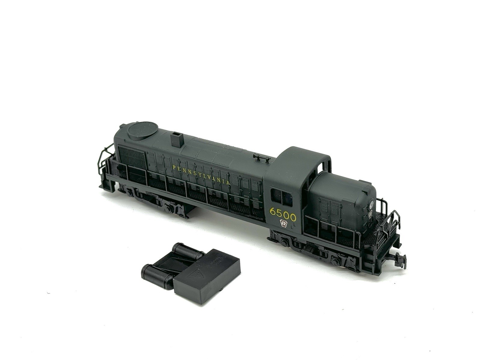 Vintage AHM 5131 BD Pennsylvania Railroad ALCO RS-2 Locomotive 6500 HO Runs!