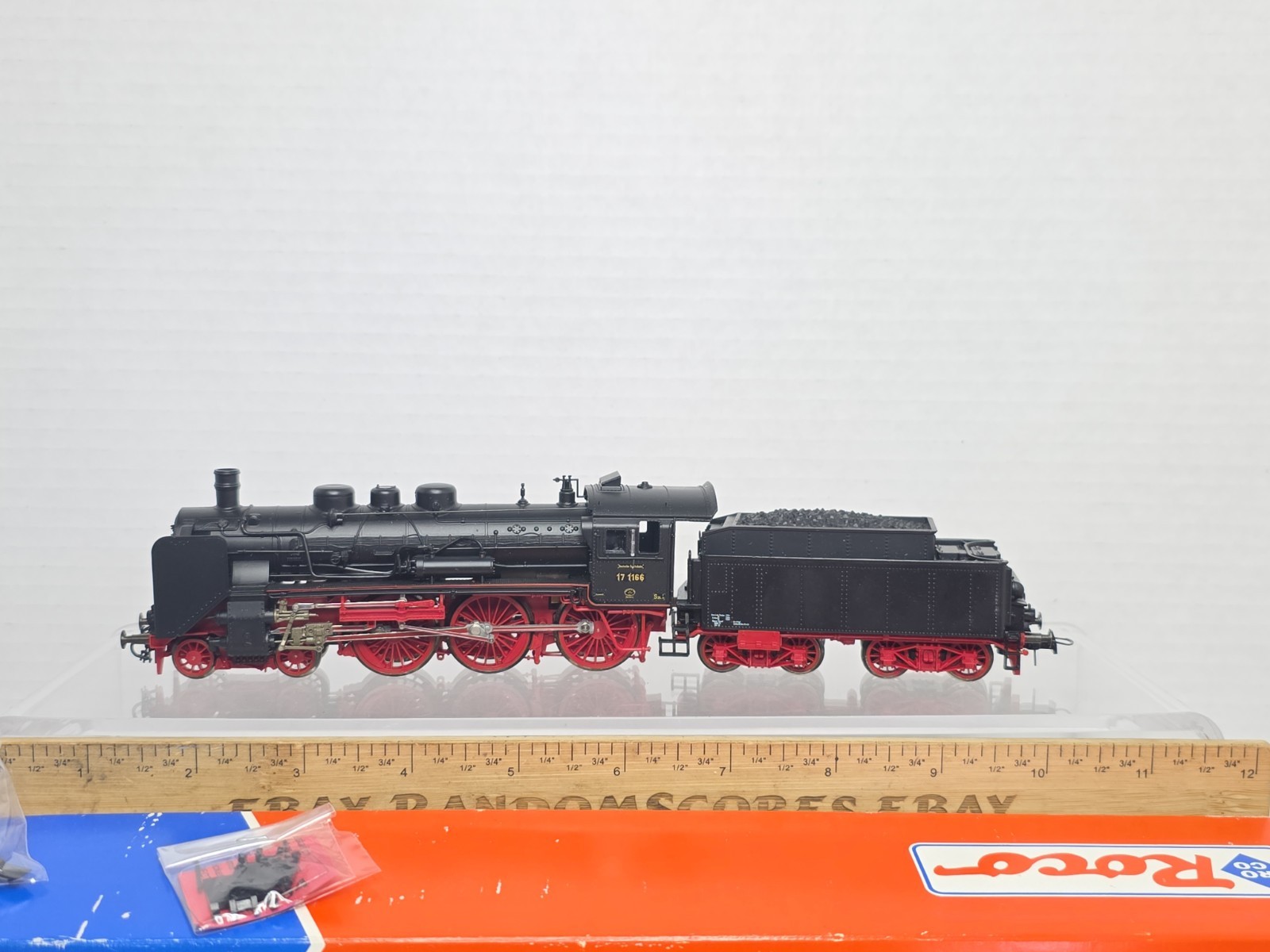 Roco 43310 HO Scale Steam Locomotive DRG BR17 4-6-0 Steam Loco Tender LNIB