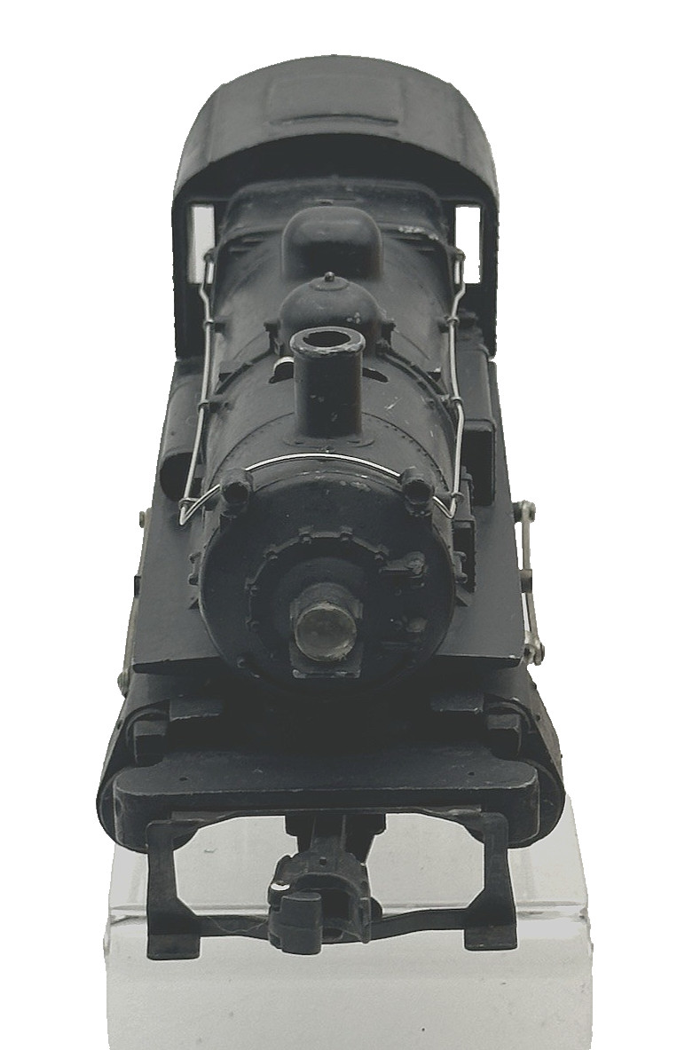 Lionel Post War 1615 Engine & Tender with both intact. Really Clean