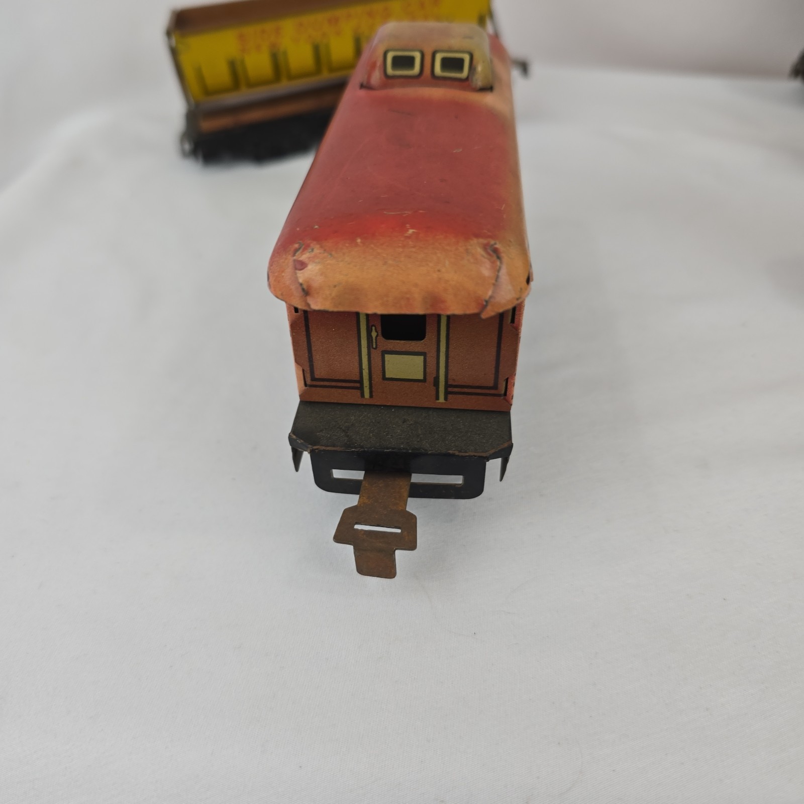 Vintage Marx Wind Up Locomotive Tin Lot – No Key & Untested – Please See Picture