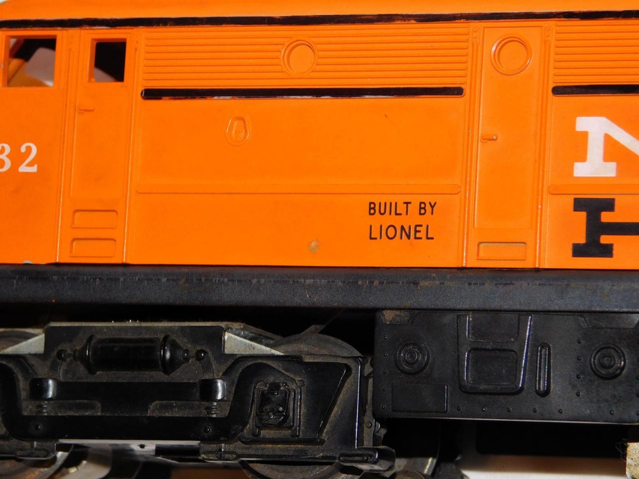 Scarce Lionel 232 New Haven A Alco Diesel 1962 only Runs Black Stripe Postwar