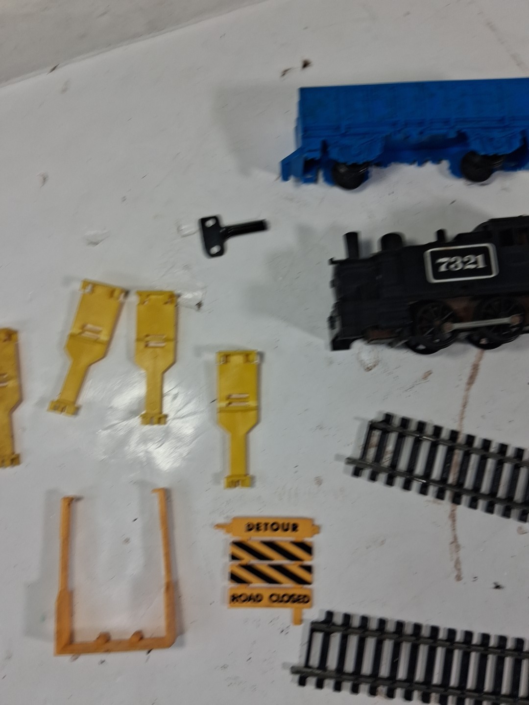Tri-ang Hornby Clockwork Train Set engine 7321. Please Read TD35D