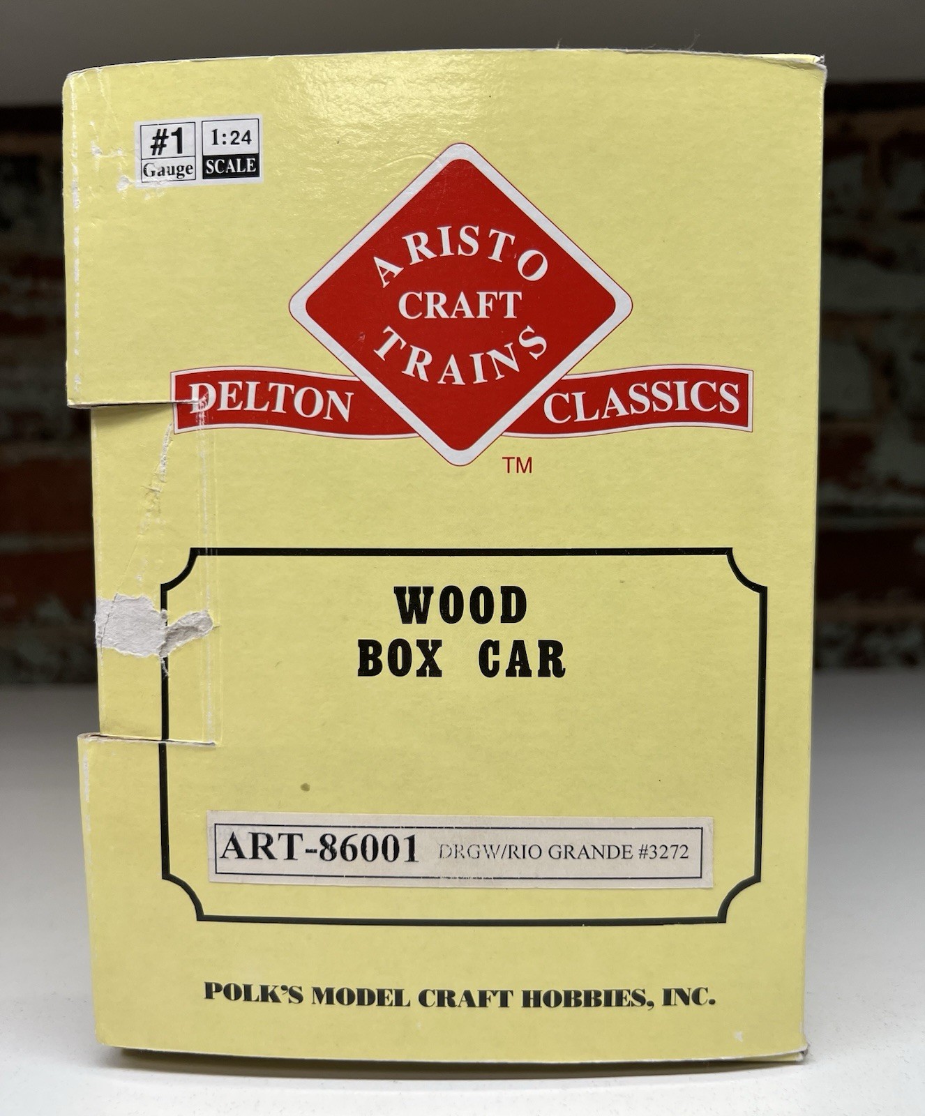 ART-86001 Aristo-Craft Wood Box Car – Rio Grande #3272