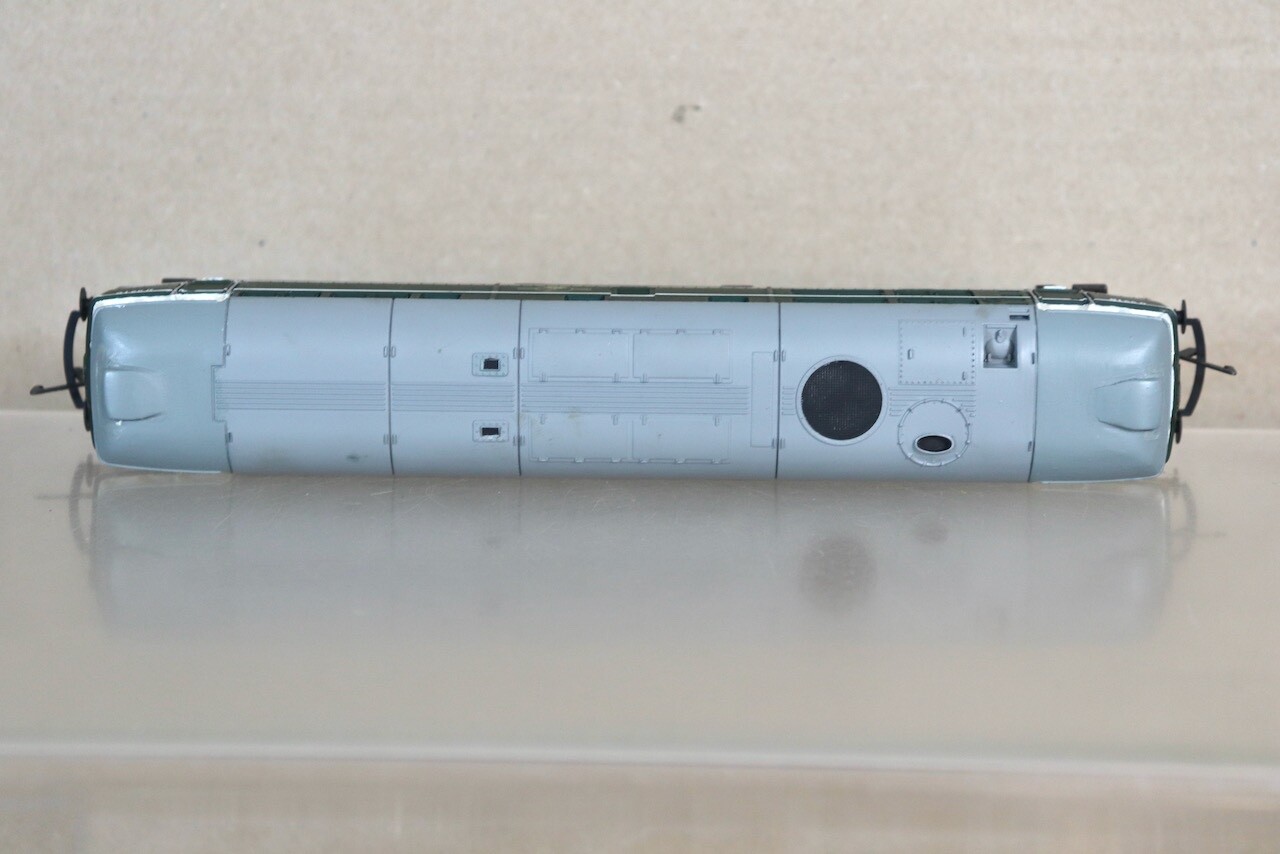 AIRFIX 54101 RE NUMBERED BR GREEN A1A-A1A CLASS 31 DIESEL LOCOMOTIVE D5516 og