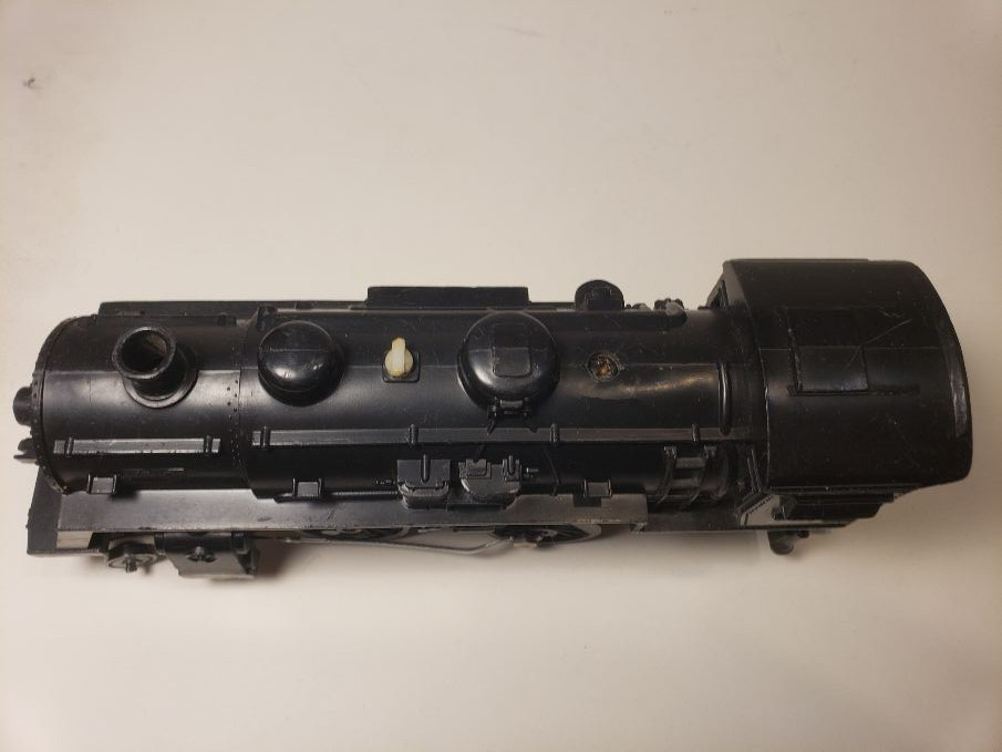 Lionel 0-27 Steam Locomotive 2-4-0 #8902 MPC