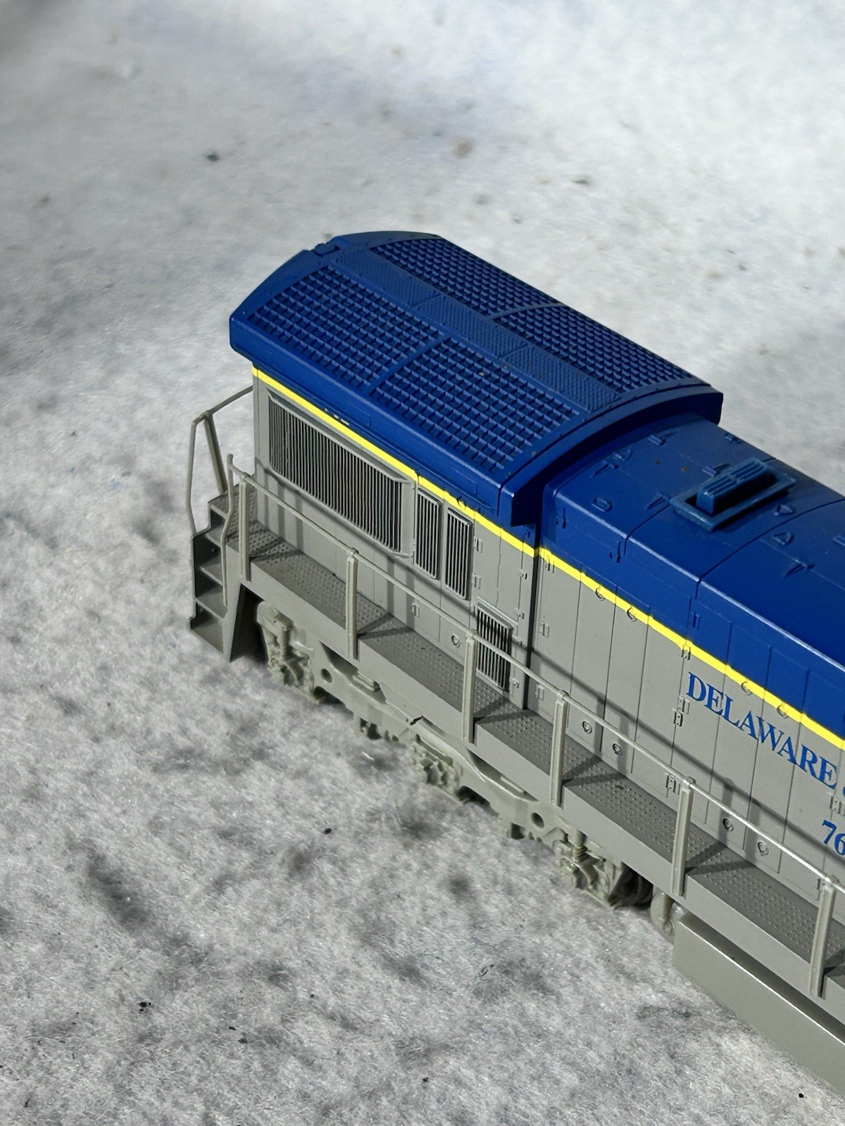 Handsome Atlas U-33C Delaware & Hudson Railway Locomotive HO