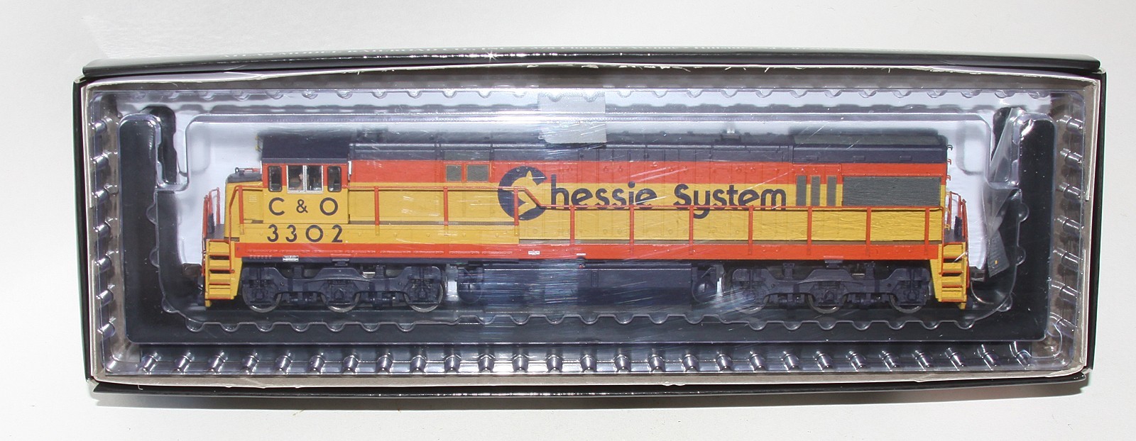 Atlas Gold U30C Chessie System Chesapeake & Ohio C&O 3302 DCC & sound HO Scale