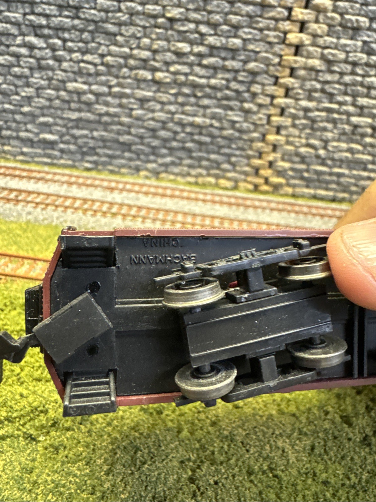 PENNSYLVANIA HO SCALE BACHMANN SPECTRUM OBSERVATION CAR / ENGINE TRAIN #4644