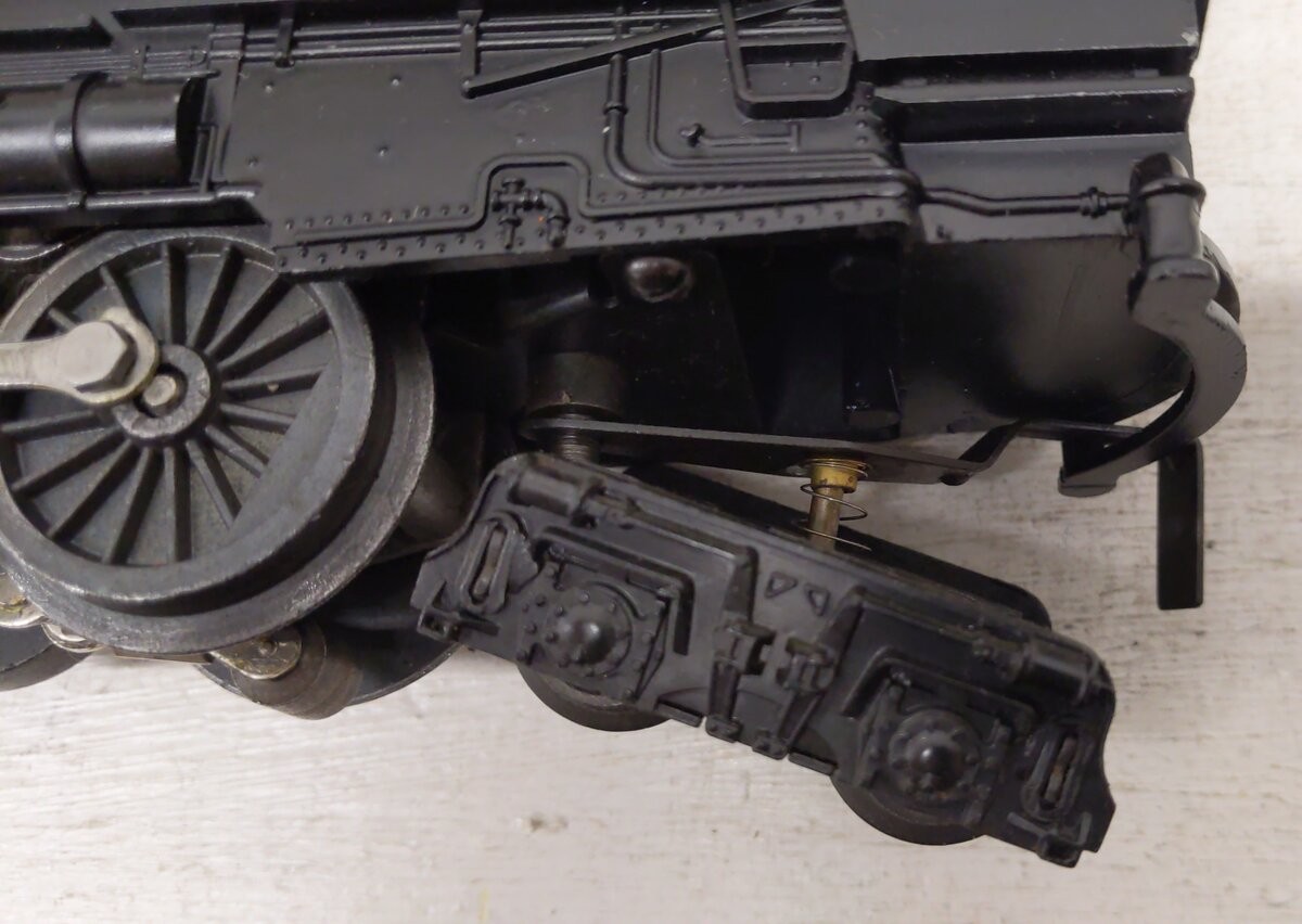 Lionel 2055 Vintage O 4-6-4 Hudson Steam Locomotive with 6026W Tender