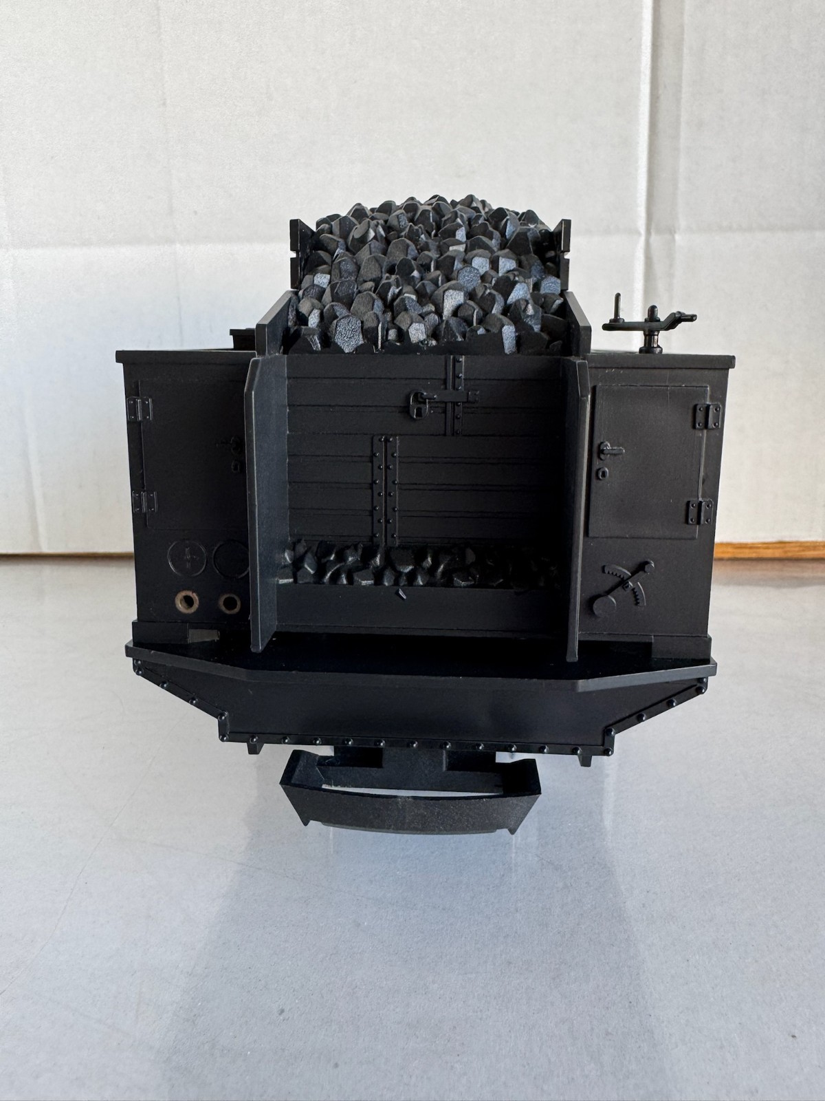 LGB 2317/6 – Powered Black Tender for Stainz Steam Lomotives LN