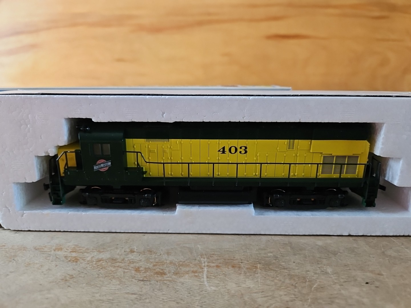 HO Atlas 8033 Alco C-425 CNW Chicago & NW 403 Diesel Locomotive NEW IN BOX