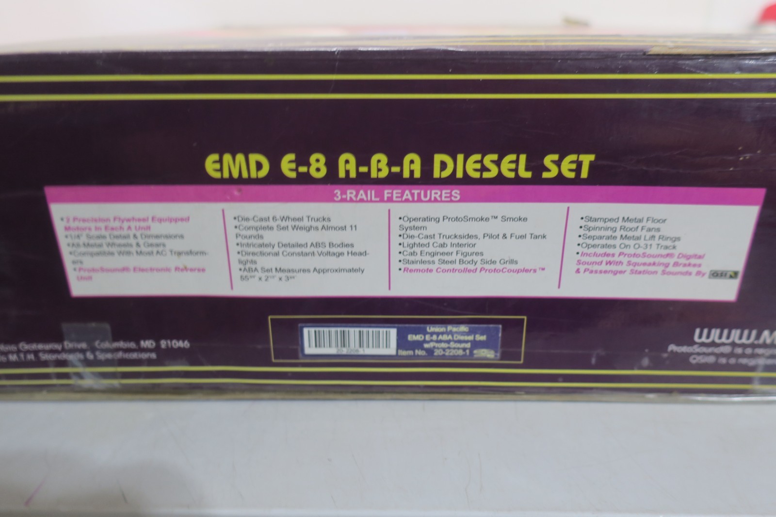 MTH Premier 20-2208-1 Union Pacific E8 A-B-A Diesel Engine Set O-Gauge