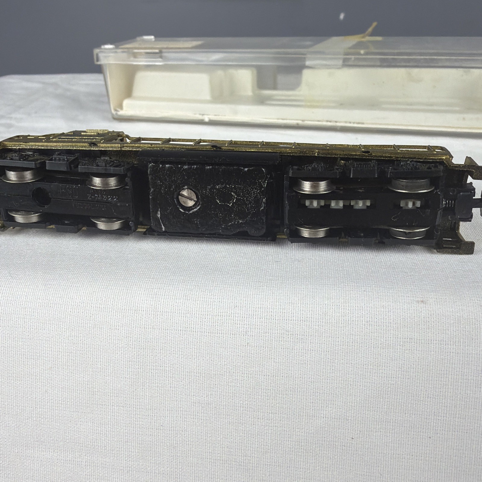 N Scale Model Power 7500 Chessie B&O GP-40 Diesel Lighted