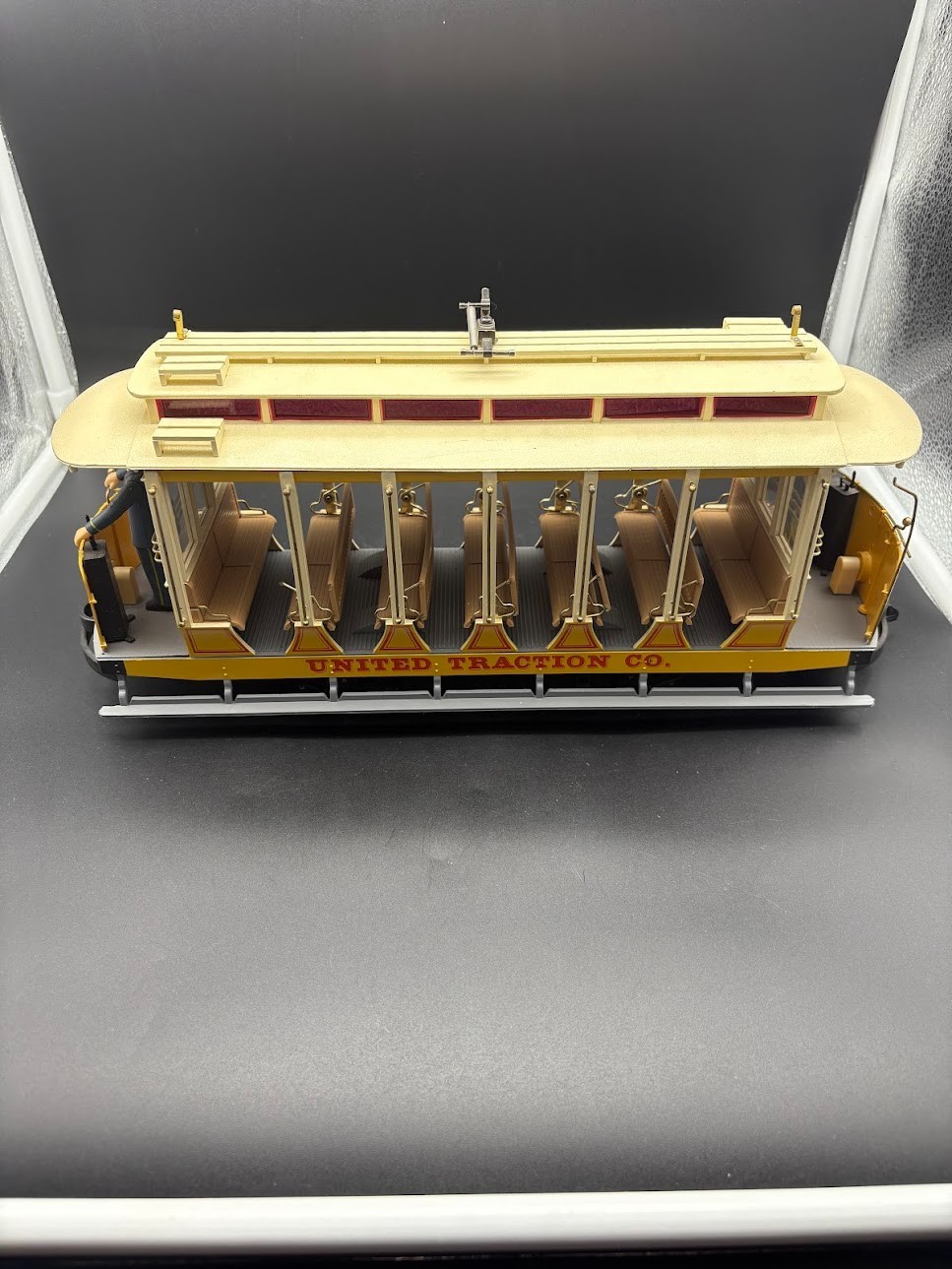 Bachmann 93938 G Scale United Traction Co Motorized Open Street Car – Poor Condi