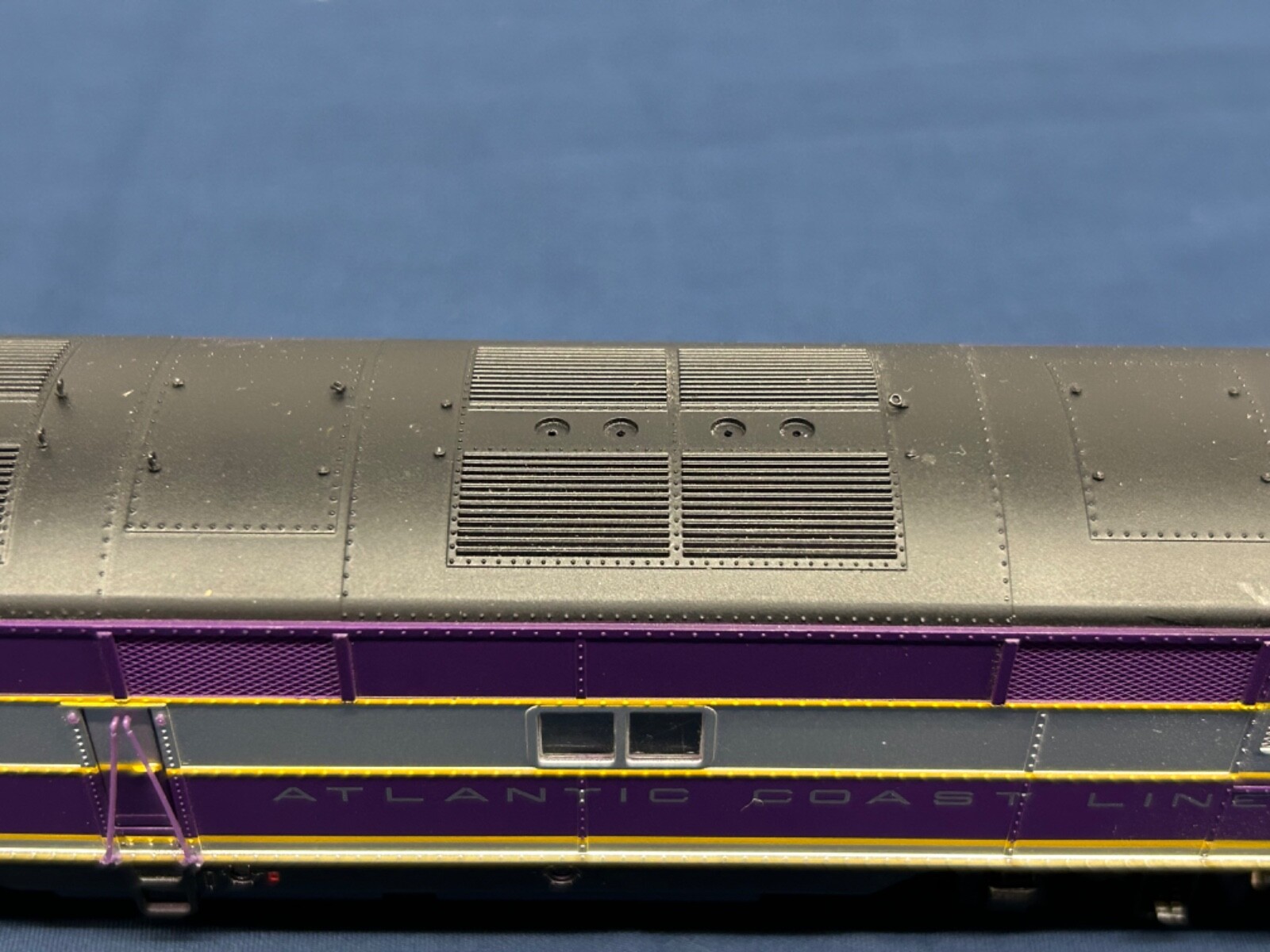 Life-Like Proto 2000 Atlantic Coast Line #529 E7A Diesel Engine 21053 DC NO BOX