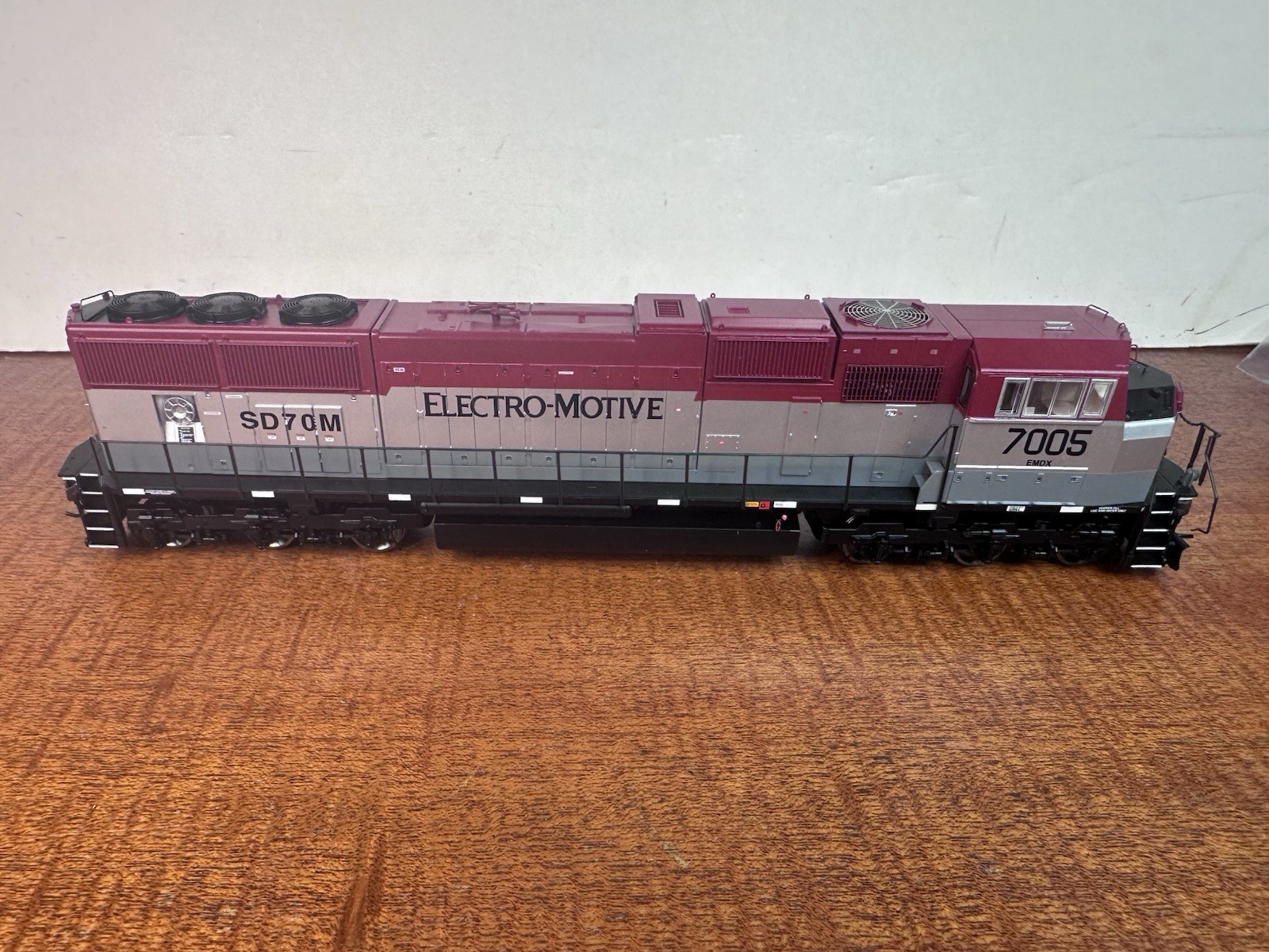 HO Scale G6181 Athearn Genesis EMD Leasing #2 SD70M Locomotive