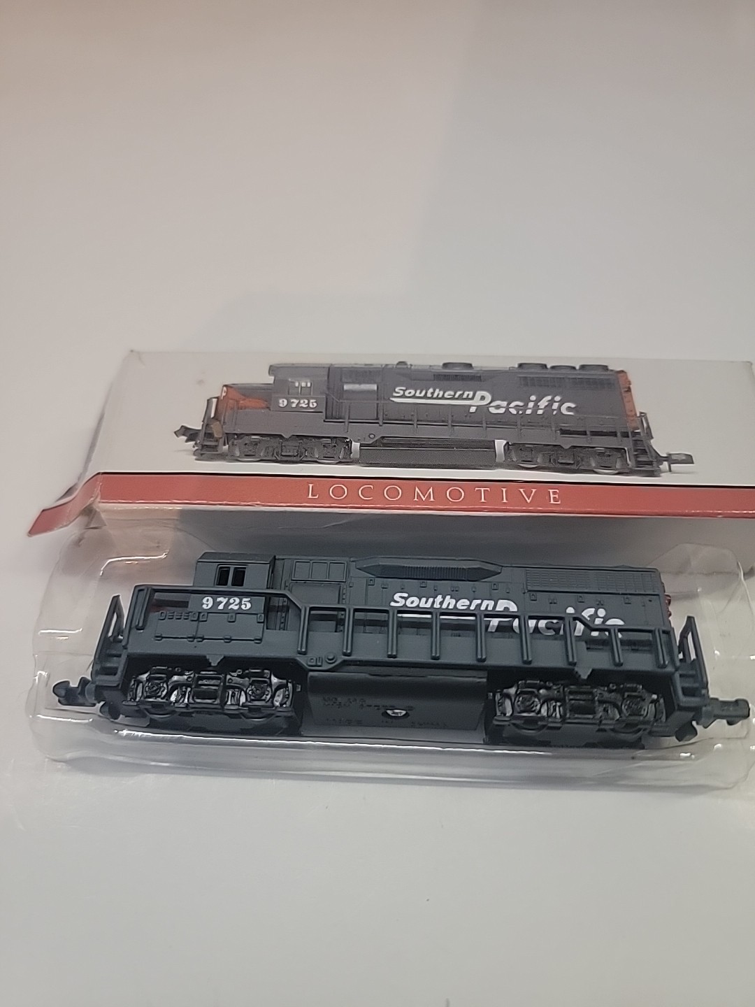 Southern Pacific Locomotive 9725 High Speed Metal Products Southern Piggy Back