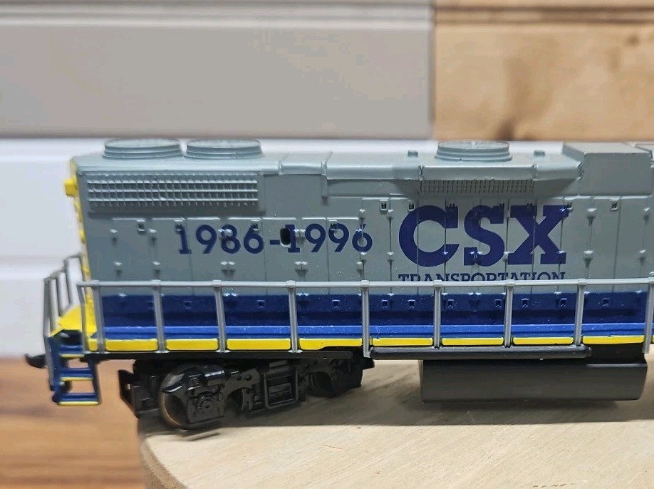 Atlas? Bachmann? CSX Anniversary Train Locomotive 1986-1996 Car #2678 / 32899
