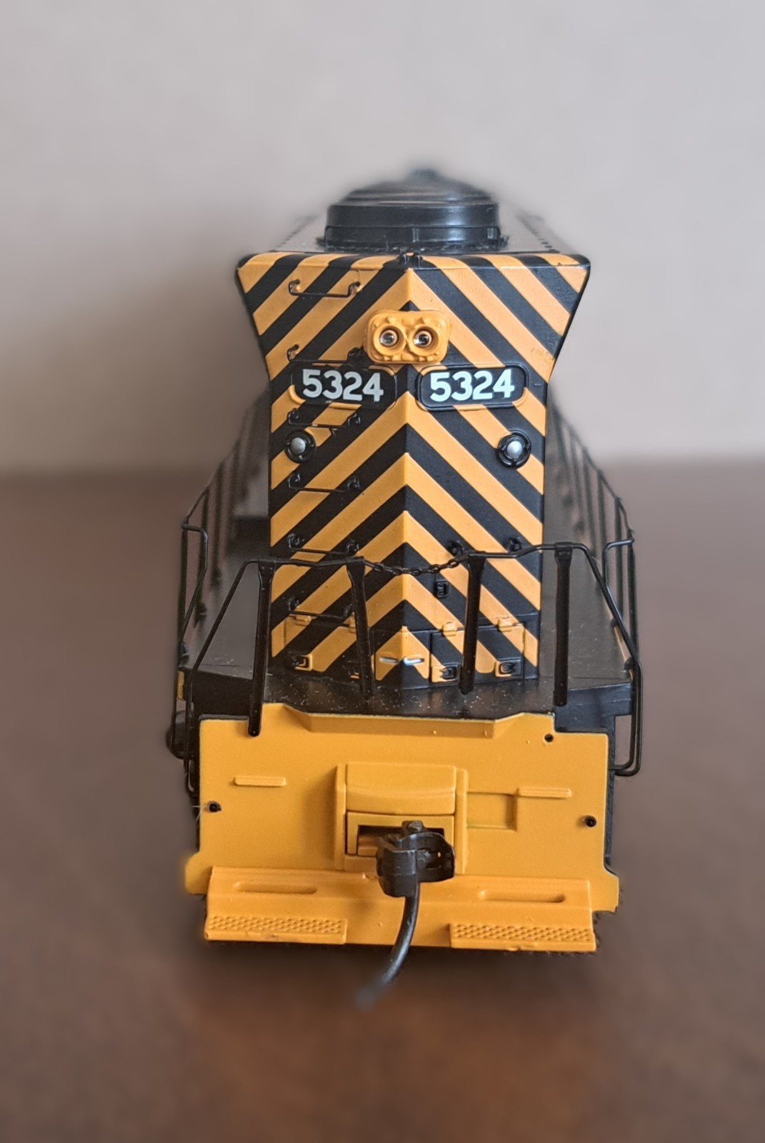 Athearn HO 95409 Rio Grande SD45 #5324 with NCE DCC Decoder