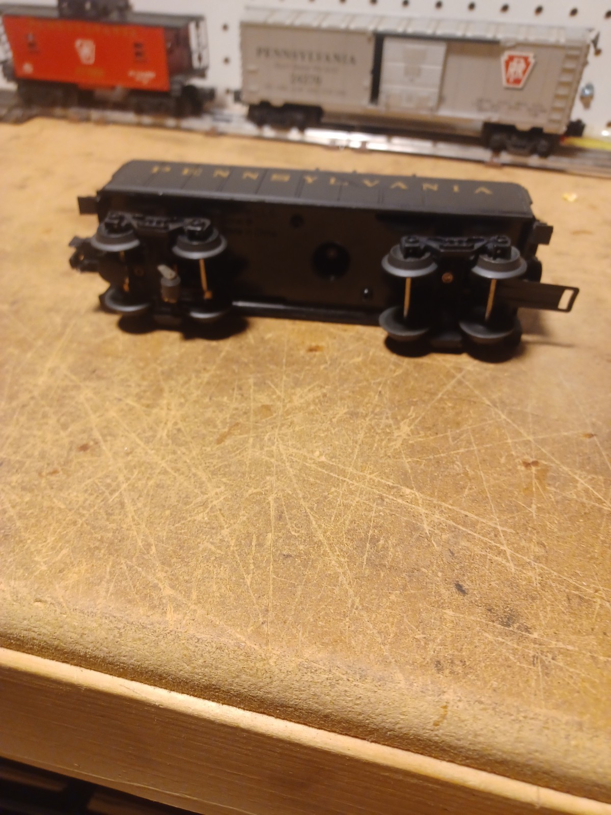 Lionel Cast Metal Steam Engine and Tender and Cars and Caboose O Gauge