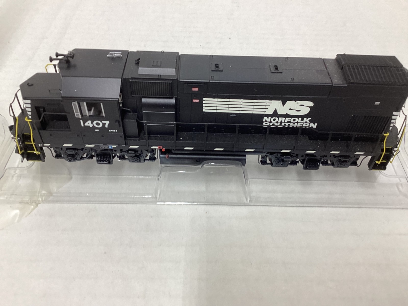 Athearn Genesis #G68013 HO scale “NS” GP15-1 Rd.#1407