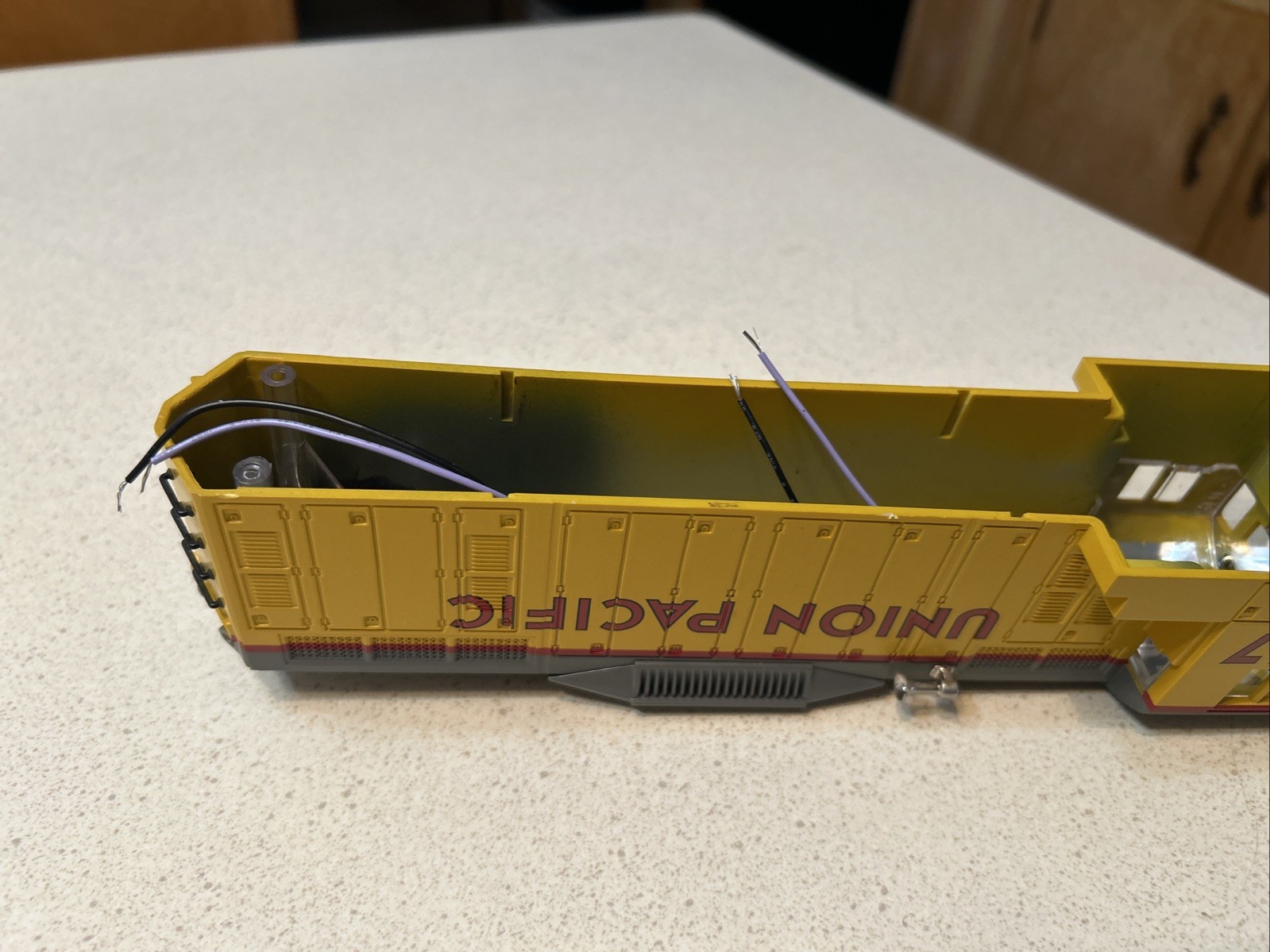 Lionel Union Pacific O Gauge Yellow And Gray Diesel # 1977 Shell Only Lighted