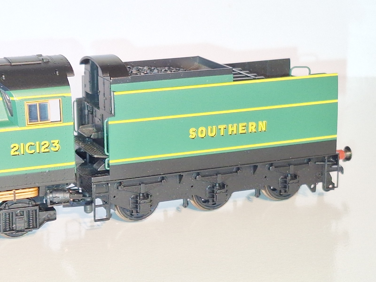 Hornby R2219. BR West Country Cl. Blackmoor. DC 2 rail. New, Mint Cond. OO.Boxed