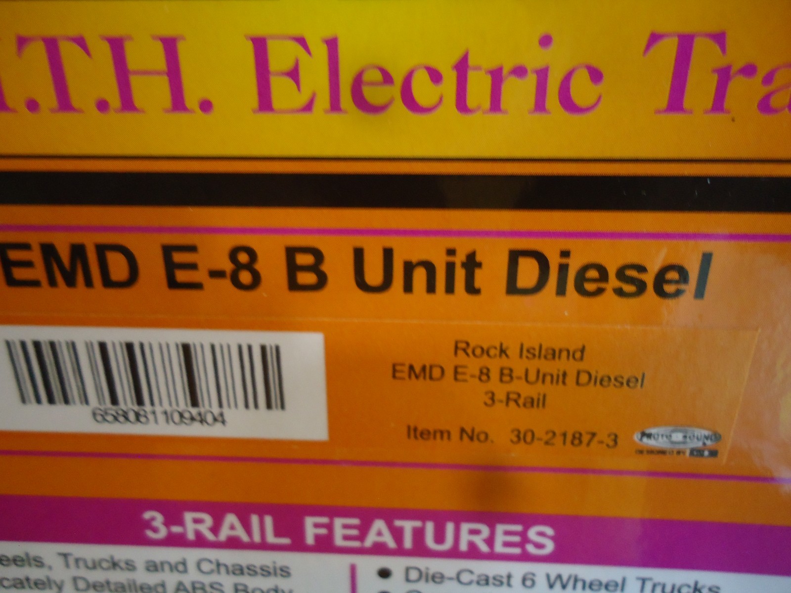 Rail King by MTH O Scale Rock Island EMD E-8 B Unit Diesel w/Proto