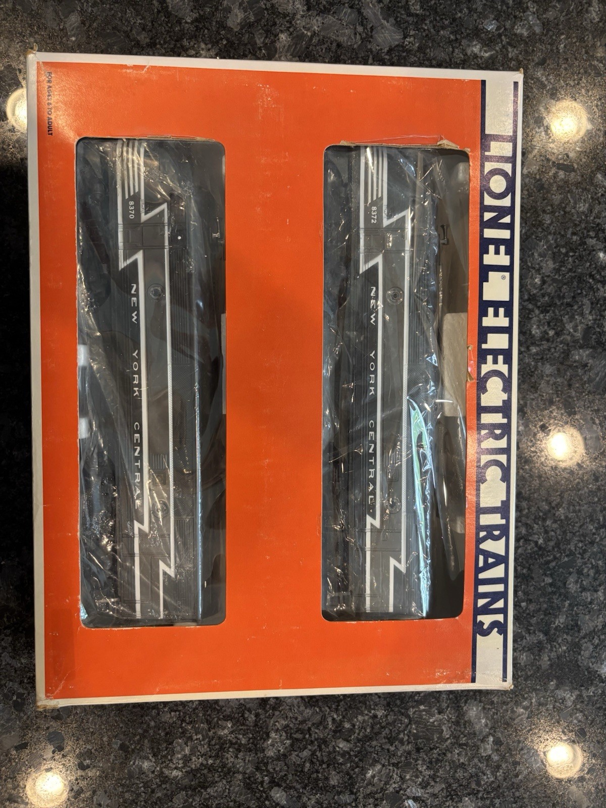 Lionel 8370 8372 New York Central F3AA Diesel Locomotives – Unrun – Original Box