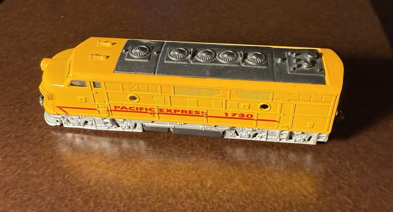 Pacific Express 1730 Pull Back Train Locomotive Engine Schilling Toy Vintage