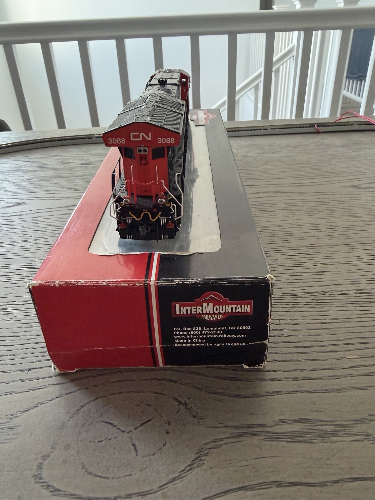 InterMountain HO scale CN Candian National (3088) ET44AC with DCC Sound
