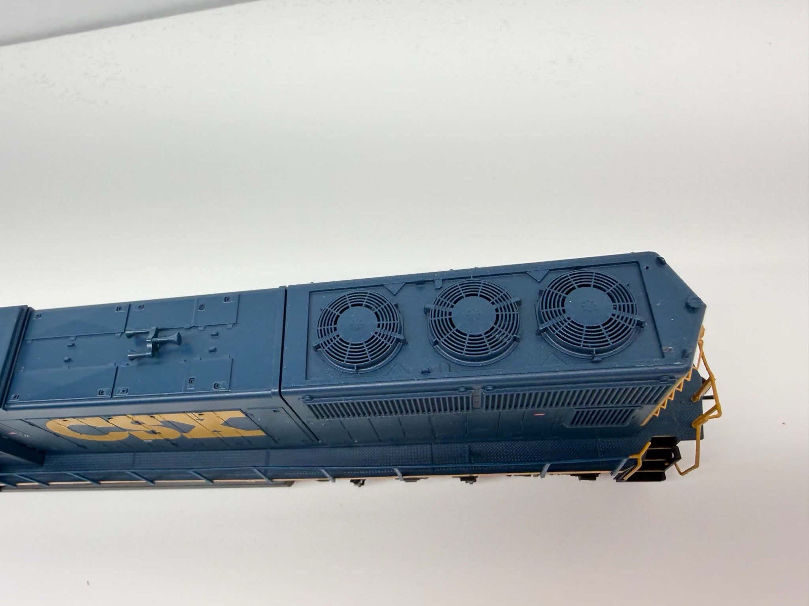 Athearn Genesis HO SD70M CSX #4681 YN3 Scheme G6172 Diesel Locomotive MINT OOP