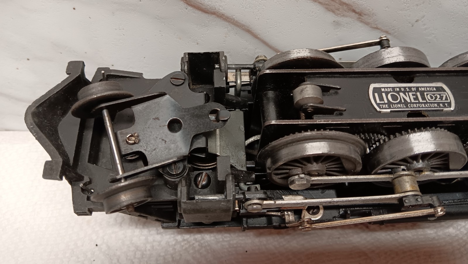 lionel 2026 locomotive With 6466WX Tender