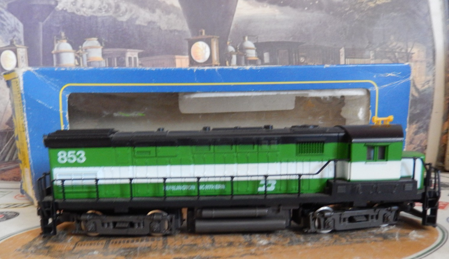 Ho Scale AHM Burlington Alco Century 424 Diesel Loco #853***NICE LQQK***