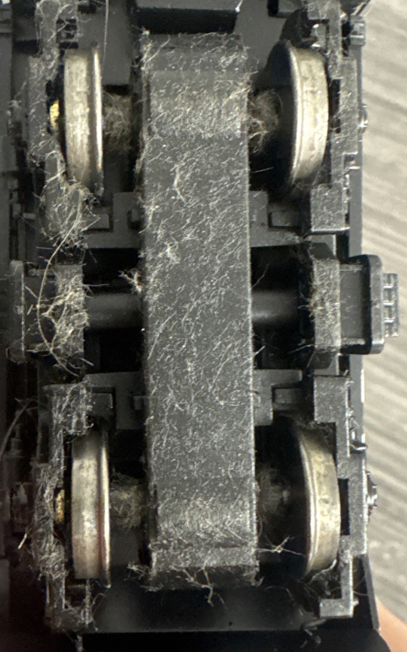 Athearn Genesis HO #G62633 Santa Fe GP7 #2879 w/DCC & Tsunami Sound – USED!