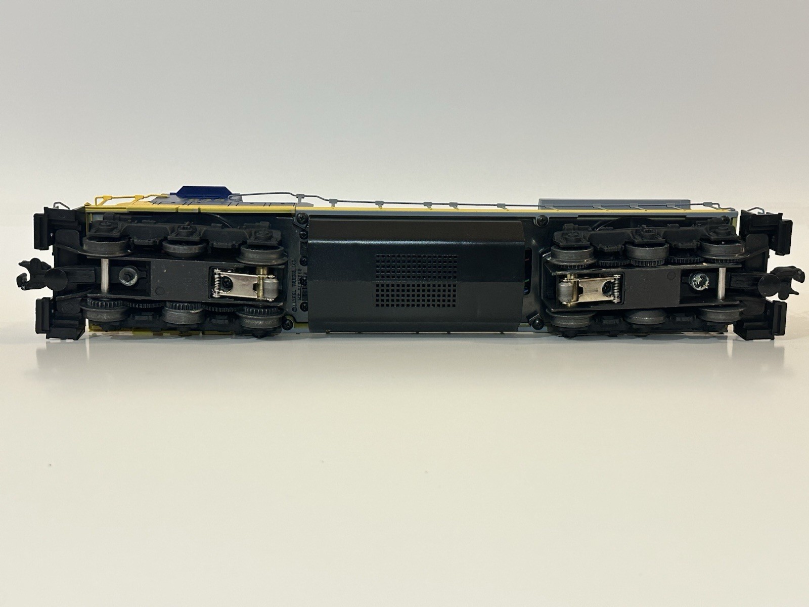 Lionel 6-18215 O Gauge CSX Dash 8 40-C Diesel Engine #7643 EX+/Original Box
